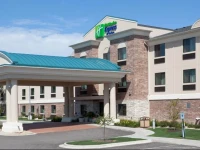 Holiday Inn Express & Suites Verona 