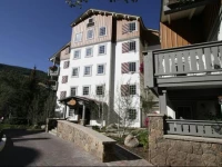 9 Vail Road 