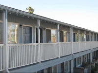 The Shores Inn 