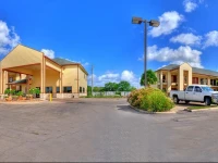 Lone Star Inn and Suites Victoria 
