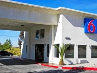 Motel 6 Desert Xpress 