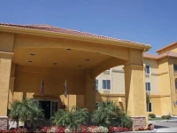 La Quinta Inn & Suites Visalia/Sequoia Gateway 