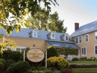 Inn at The Round Barn Farm 