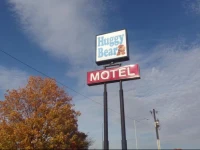 Huggy Bear Motel - Warren 