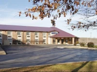 Baymont Inn & Suites Warrenton 