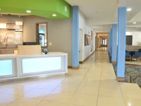 Holiday Inn Express Waterloo-Cedar Falls 