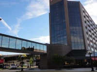 Ramada Waterloo Hotel and Convention Center 