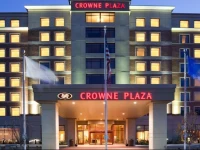 Crowne Plaza Hotel Milwaukee West 