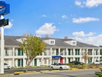 Baymont Inn and Suites - Waycross 