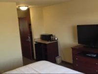 Cobblestone Hotel - Wayne 
