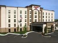 Hampton Inn Waynesburg 3*