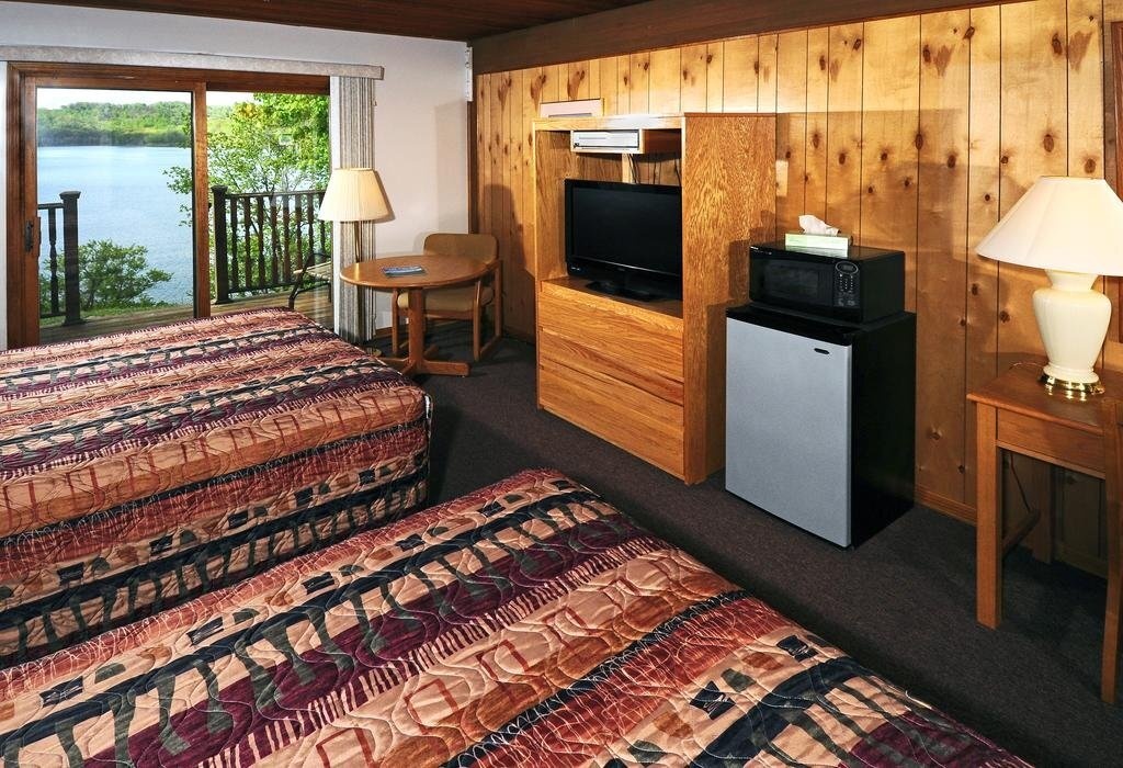 Tygart Lake Lodge 
