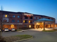 Courtyard by Marriott West Orange 