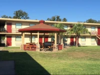 Travelers Inn and Suites Wharton 