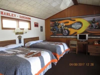 Gear Head Inn - Whittier 