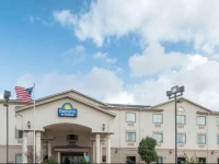 Days Inn and Suites Wichita Falls 