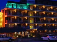 Waikiki Oceanfront Inn 