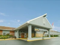 Ramada Williamsburg and Wasserbahn Waterpark 