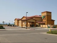 Holiday Inn Express Hotel & Suites Willows 