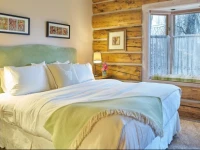 Bentwood Inn 
