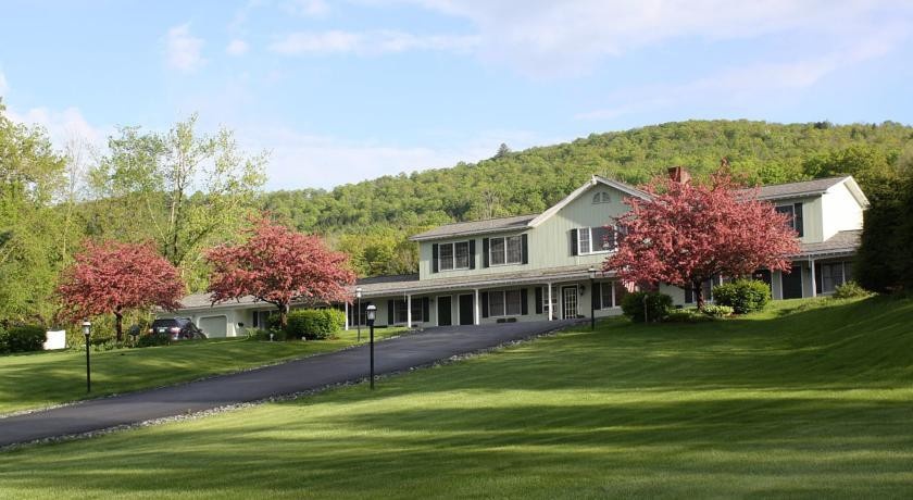 Braeside Lodging 