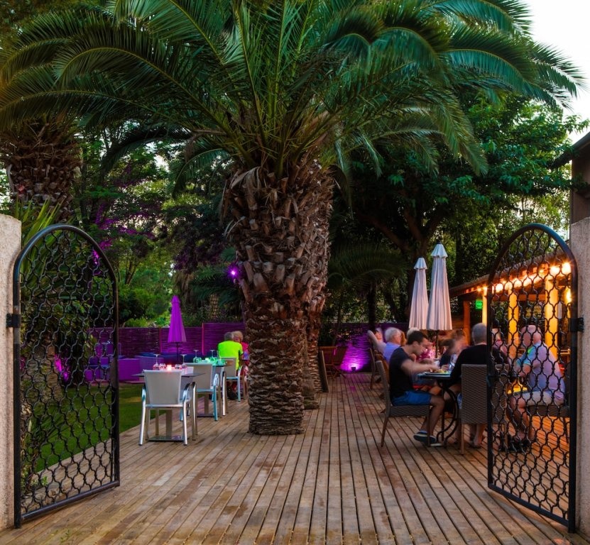 Le Camping les Champs Blancs 