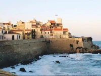 Garden Apartment In Antibes 