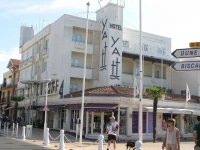 Yatt Hotel 