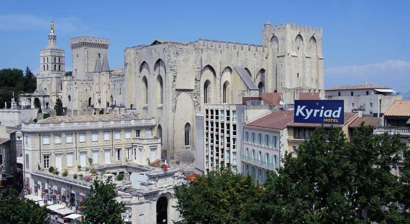 Kyriad Avignon - Palais des Papes 