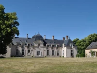 Chateau La Touanne Avec Piscine ChauffГ©e - With Heated Swimming Pool 
