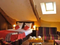 Hotel O2B Aux Berges de BrocГ©liande 