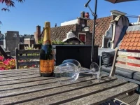 De 2 Pakhuisjes 