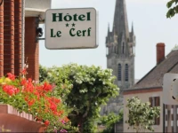 Logis Hotel Le Cerf 