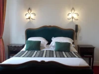 Lhostellerie Du ChГўteau 