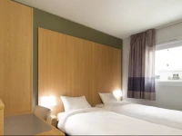 B&B HГґtel Brest Kergaradec 