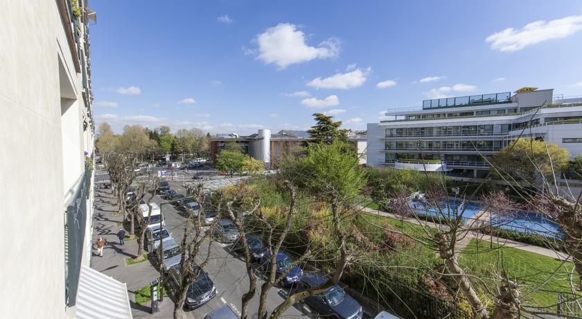 Spacious flat for 6 in Boulogne Billancourt 