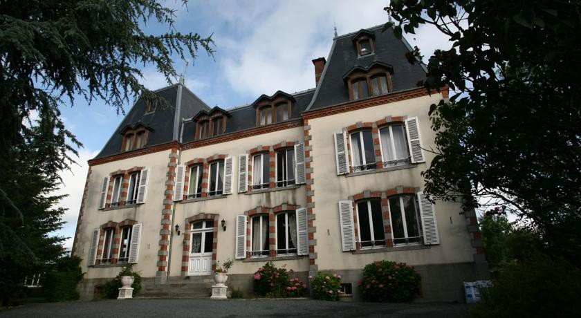 Le Chateau De Montmireil 