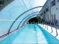 Le Clos du ThГ©ron 