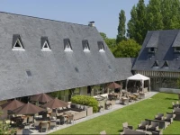 Les Manoirs de TourgГ©ville 