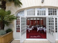 HГґtel Restaurant Le Lion dOr 