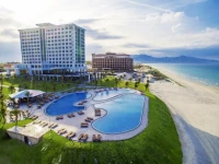 Golden Peak Resort &amp; Spa 5*
