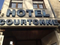 Hotel Courtonne 3*