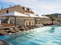 Five Seas Hotel 