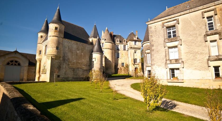 Chateau Celle Guenand 