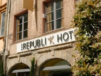 Republik Hotel 