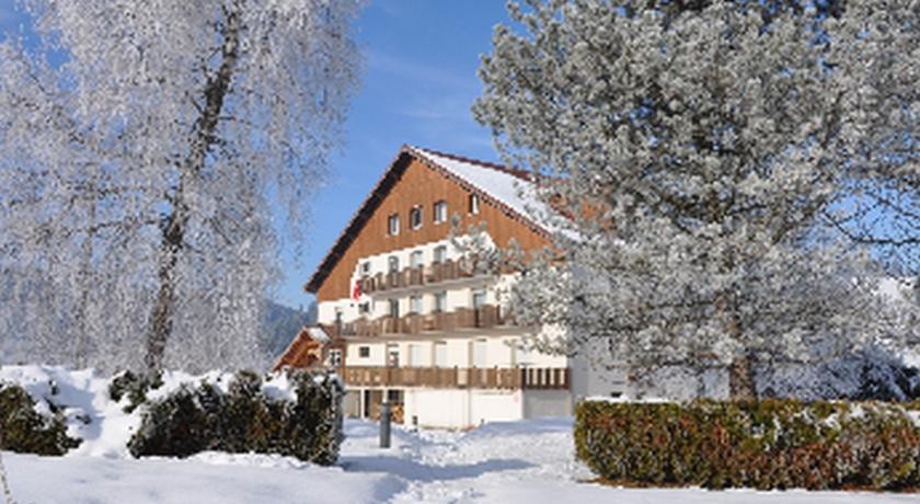 La Roche du TrГ©sor Village Vacances 