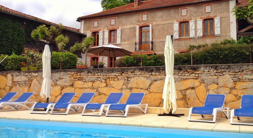 Le CouloumГ© Pyrenees B&B 