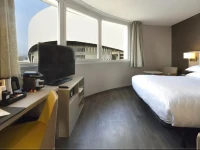 AC Hotel Marseille Velodrome 