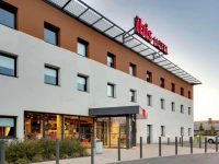 ibis Montceau les Mines 