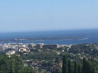 CГґte dAzur View of Cannes Bay 